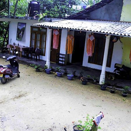 Yoho Chamith Homestay Ella Bagian luar foto