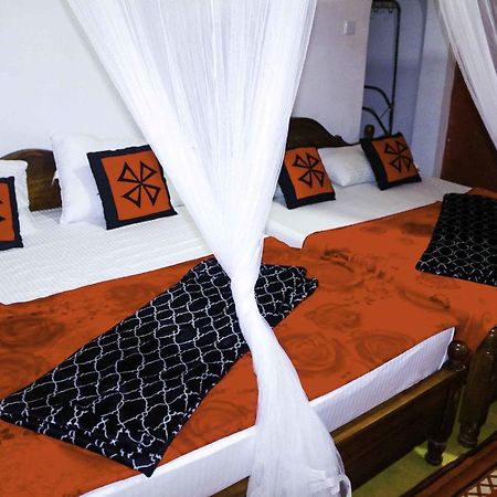 Yoho Chamith Homestay Ella Bagian luar foto