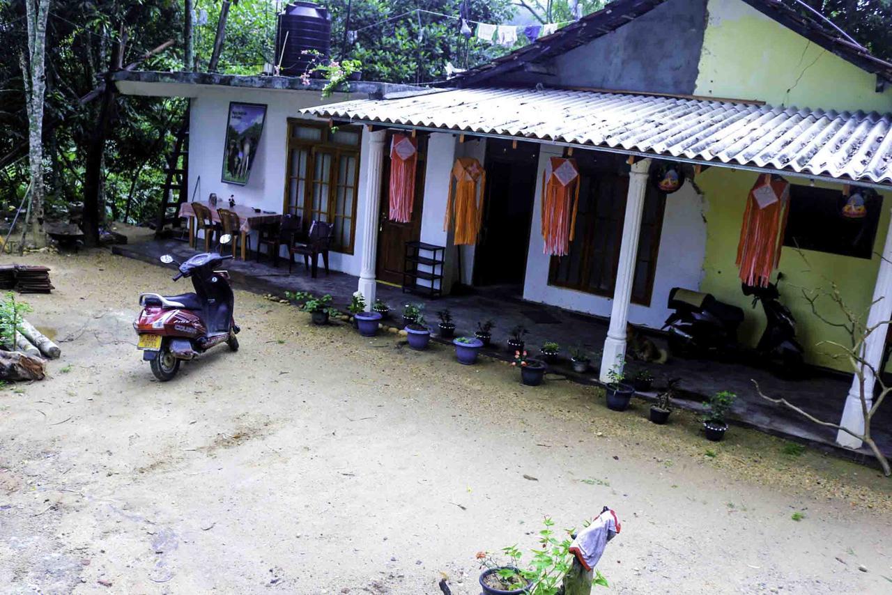 Yoho Chamith Homestay Ella Bagian luar foto