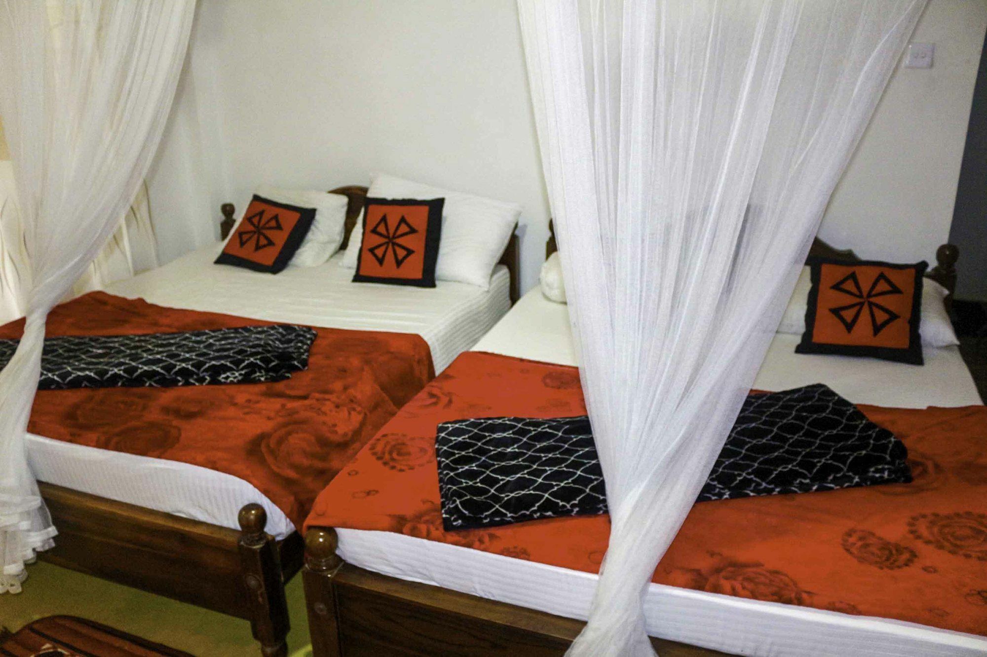 Yoho Chamith Homestay Ella Bagian luar foto